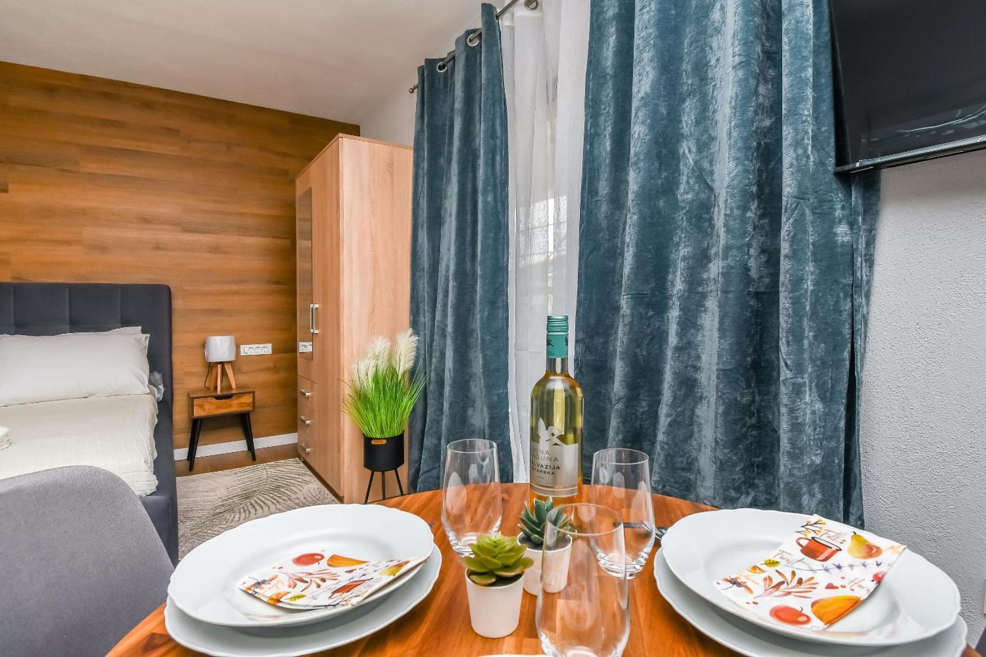 Apartments Neli Trogir Exterior photo