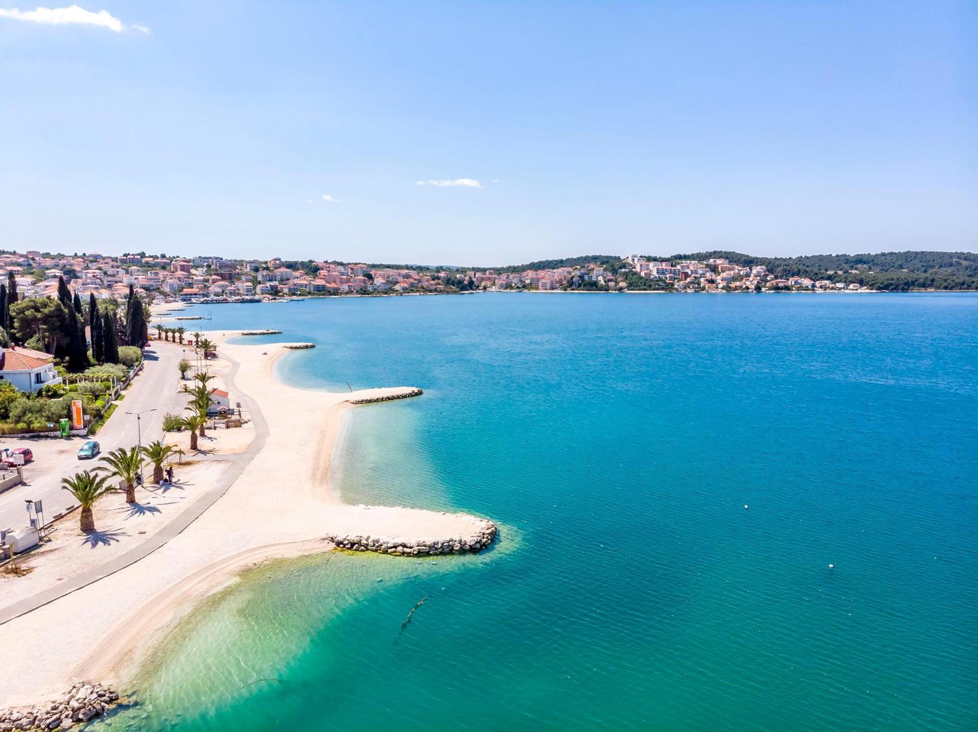 Apartments Neli Trogir Exterior photo