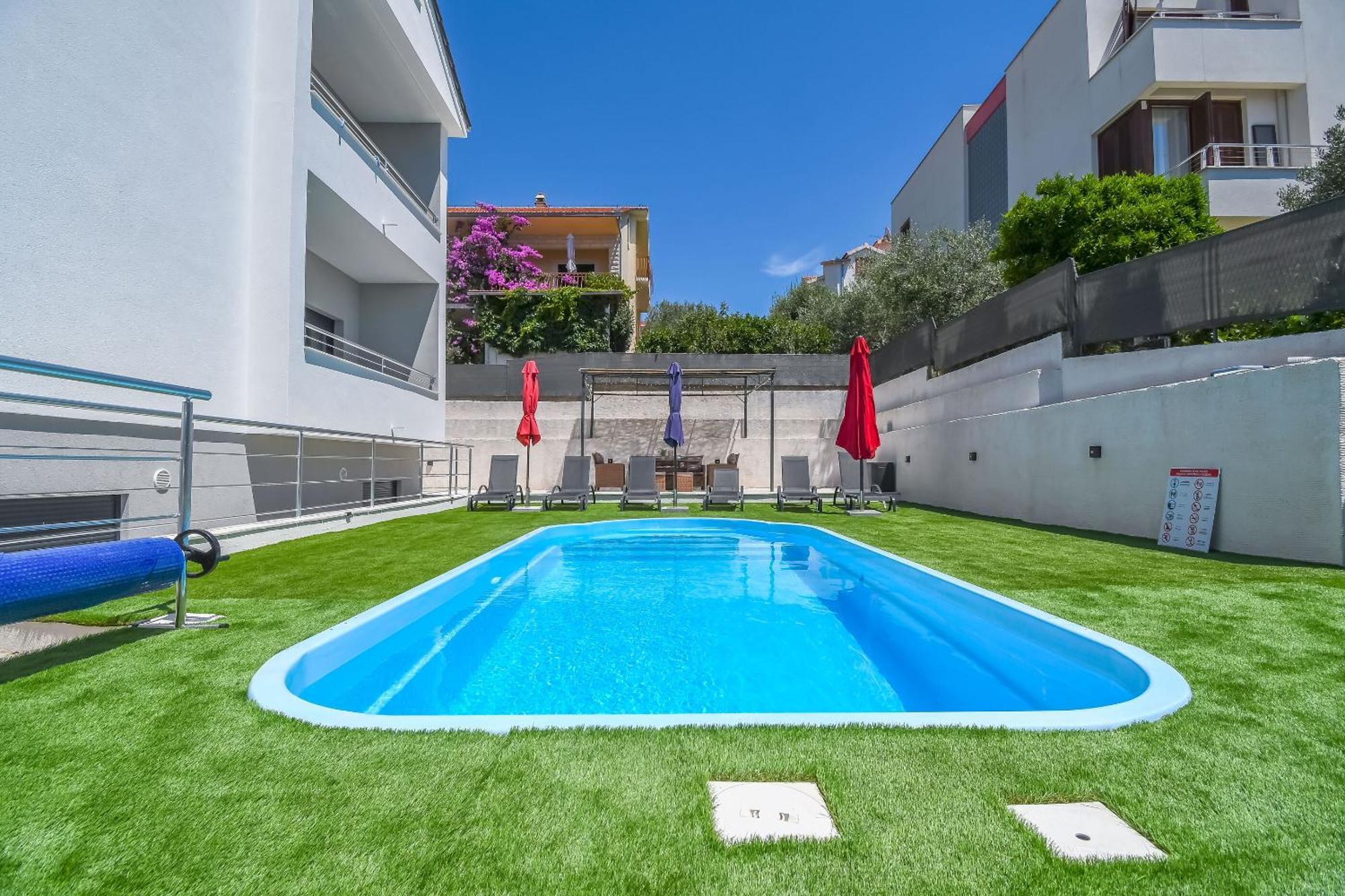 Apartments Neli Trogir Exterior photo