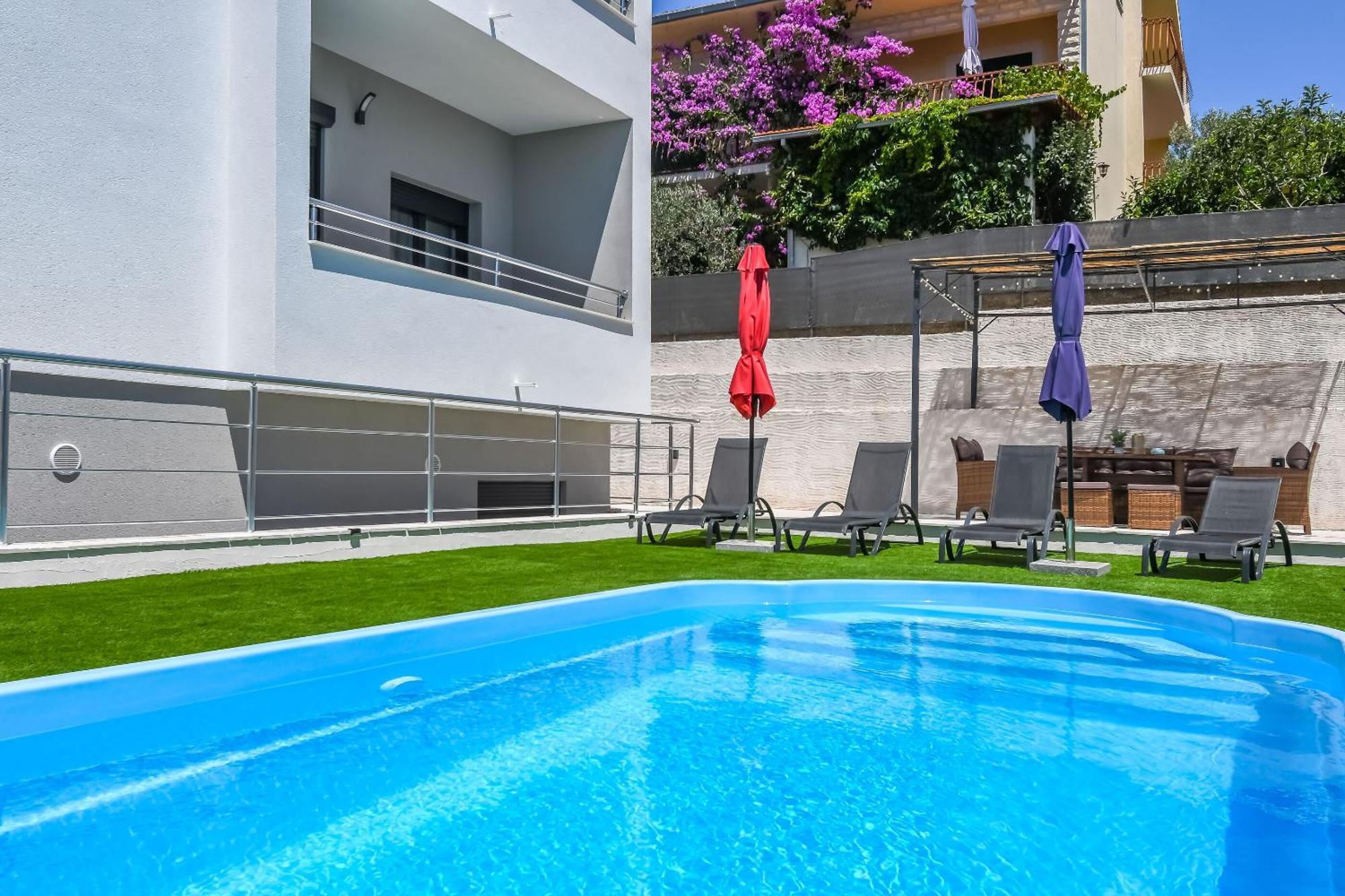 Apartments Neli Trogir Exterior photo